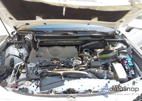 2025 Toyota Camry Le z USA, uszkodzony, nr VIN 4T1DAACK0SU565647